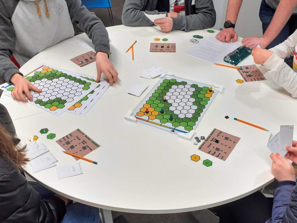 Gioco da tavolo sul cambiamento climatico, attività didattica con le scuole, Museo di Zoologia di Cambridge, Febbraio 2020